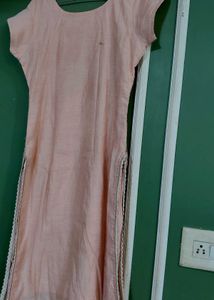 Elegant Pink Embroidered Kurta