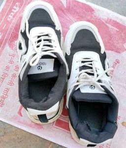 Stylish Black &amp; White Sneakers