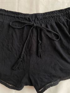 H&amp;M Drawstring Shorts 🖤
