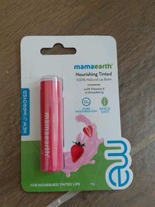 Mamaearth moisturizing tinted strawberry lip balm
