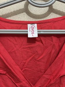 Red 3/4 Sleeve Tunic Top