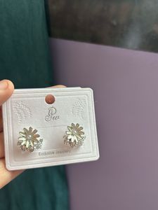Daisy Stud Earrings with Crystals
