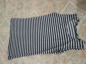 combo+++ 3 tops ....Black &amp; White Striped Knit Top