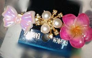 Pearl and Floral Hair Clip