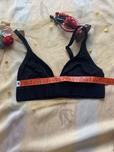 White And Black 0 Size Bra