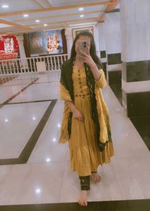 Yellow Suit All Offer Accepted