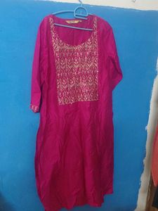 Elegant Pink Kurti with Gold Embroidery