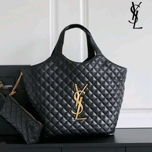 YSL ICARE MAXI CARRE-QUILTED SHOPPING BAG*
