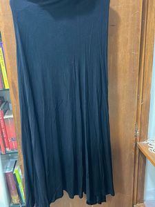 Forever 21 Classic Black contemporary Skirt