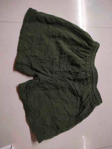 Lenin Shorts Olive Green