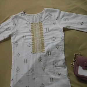 Women Straight Cotton Kurta