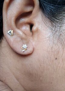 Elegant Diamond Stud Earrings gold