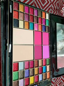 54 Colors Eyeshadow