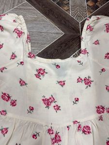 Cream Floral Puff Sleeve Top