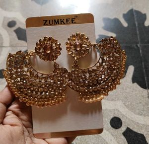 Beautiful ZUMKEE Jhumka Earrings