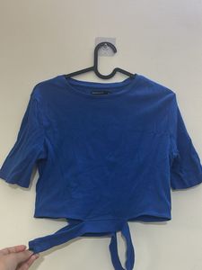 London brand- Blue side detailing Crop Top