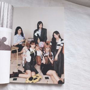 Lesserafim Season Greetings Photobook