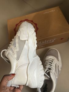 Roadster Men's Casual Sneakers