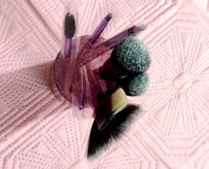 Sparkling Makeup Brush with Holder unused 💫