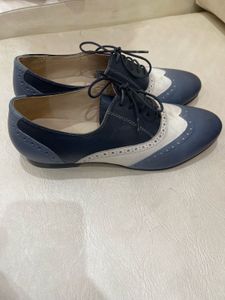 Blue &amp; White Oxford Shoes