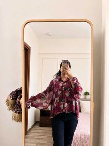 Vibrant Paisley Print Flowy Shirt with Ballon Slee
