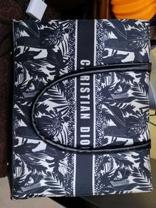 Christian Dior Tote Bag + free 3d keychain