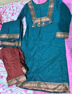 Elegant 3 piece matching suit with patchwork