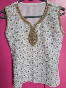 Beautiful Embroidered Sleeveless Kurti  with Se