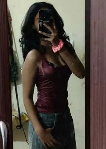 Chic Burgundy Spaghetti Strap Tank Top