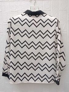 New with tag Pinterest Chic Chevron Print Blouse