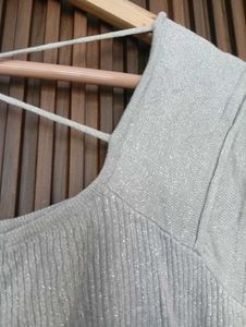 Stylish Ribbed Knit Top with Criss-Cross Back