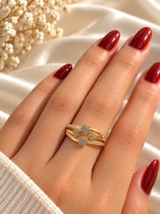 Sparkling Cluster Anti Tarnish Ring