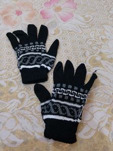 Patterned Winter Gloves