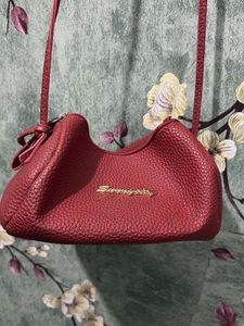 Chic Red Textured Shoulder Bag
