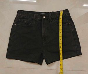 PrettyLittleThing Black Denim Shorts