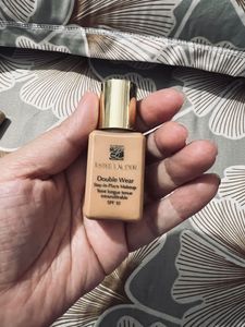Estee Lauder Double Wear Foundation