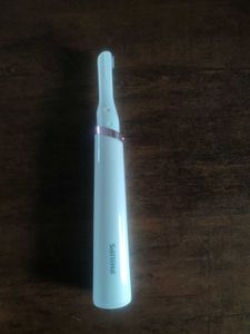 Philips Eyebrow & facial touch up Trimme