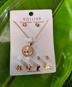 Elegant Swan Necklace &amp; Earring Set