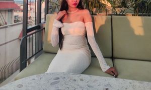 Elegant Off-Shoulder Lace Dress