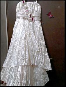 Stunning White party dress