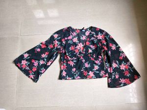 H&amp;M Print Bell Sleeve Top