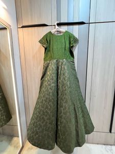 Elegant Green Ethnic Gown