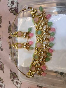 Elegant Kundan Necklace & Earring Set