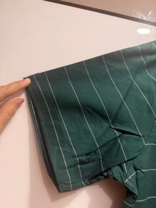Green stripes t shirt