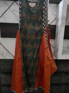 This Kurta Size Is Small Does Not Fit On Me So I Can Sell