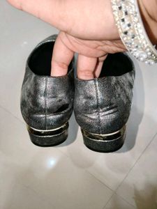 New no used Lavie Metallic Pointed Toe Flats