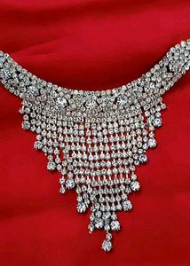 Stunning Rhinestone Statement Necklace