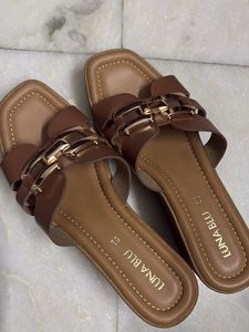 Stylish Brown Chain Detail Sandals