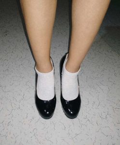 heels black colour