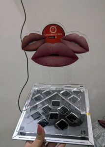 Colors Queen Nude Lipstick Display Stand